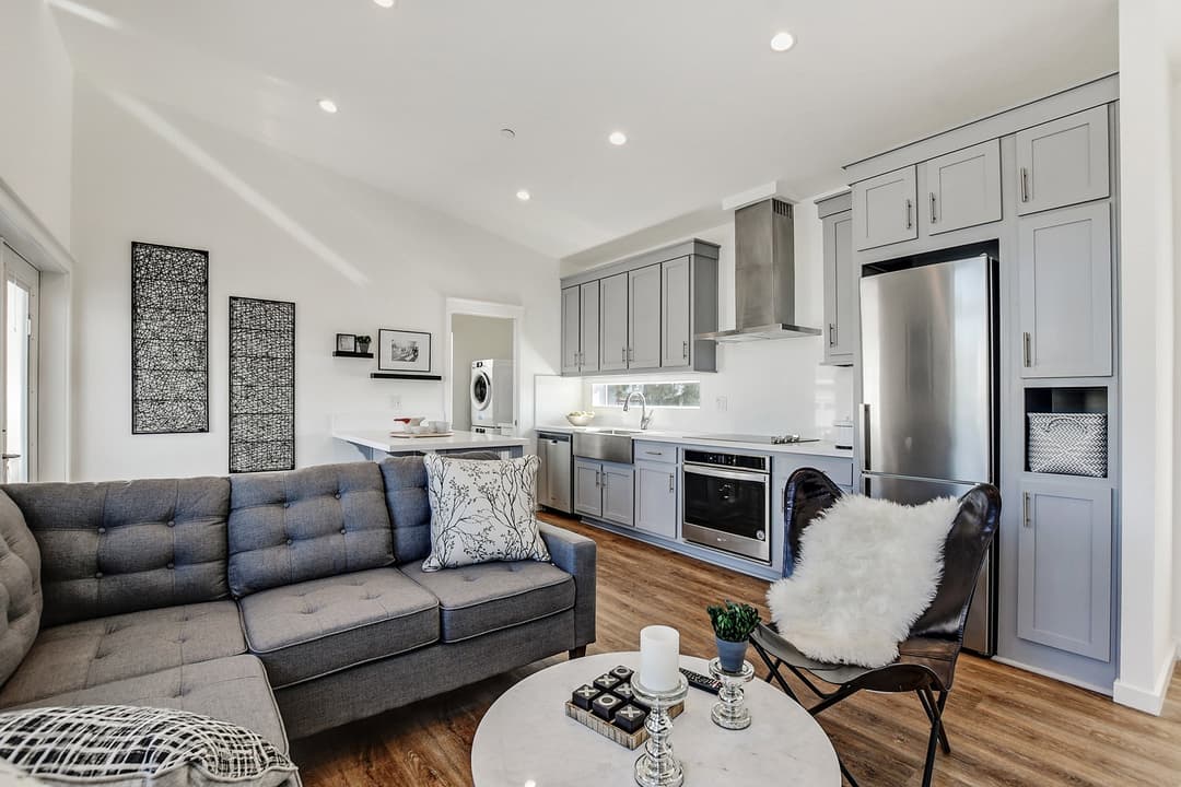 Gs sierra  interior home features