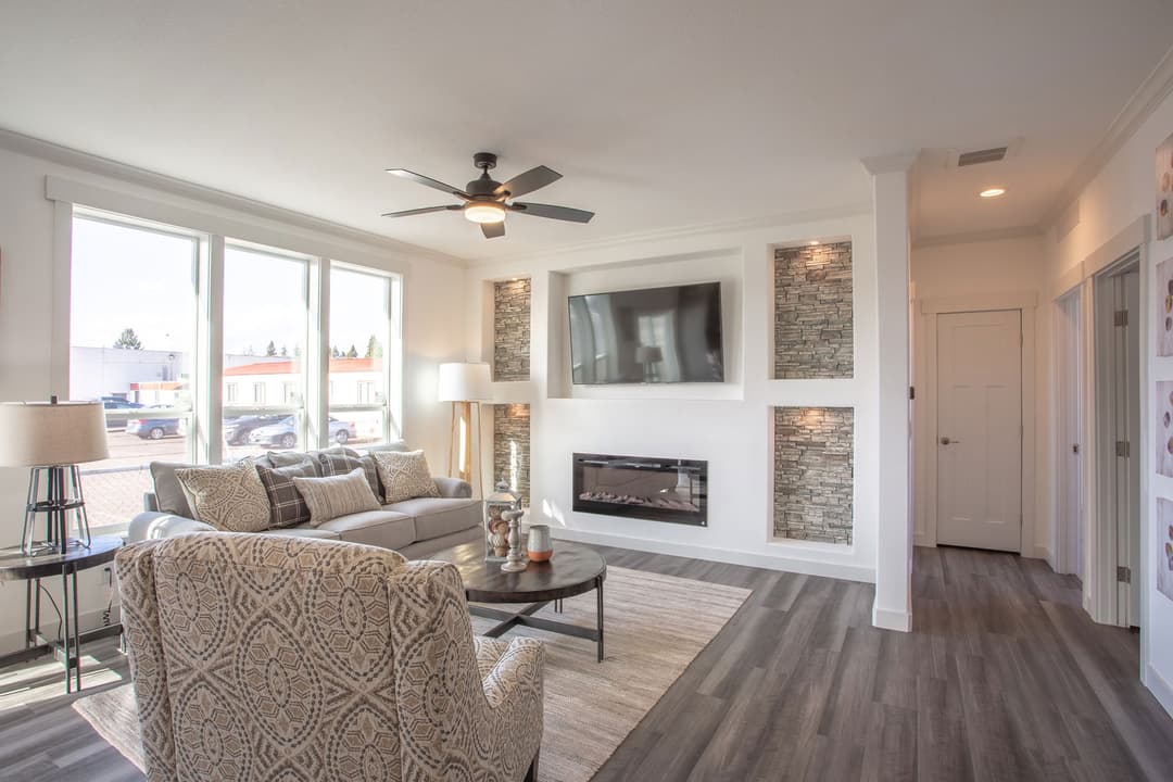 Sequoia interior home features