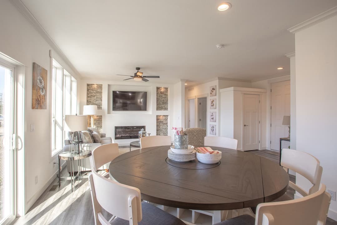 Sequoia interior home features