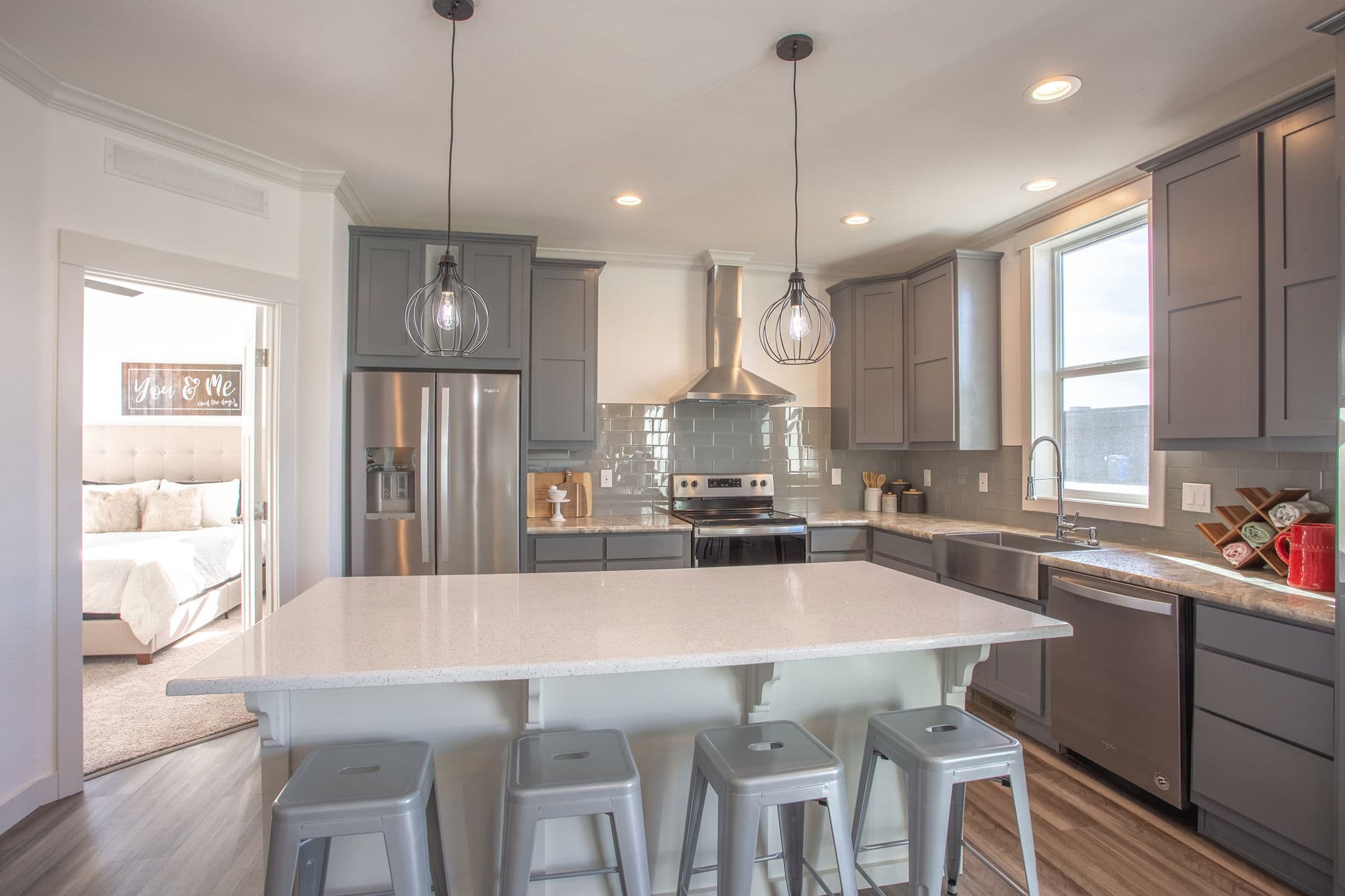 Sequoia kitchen home features