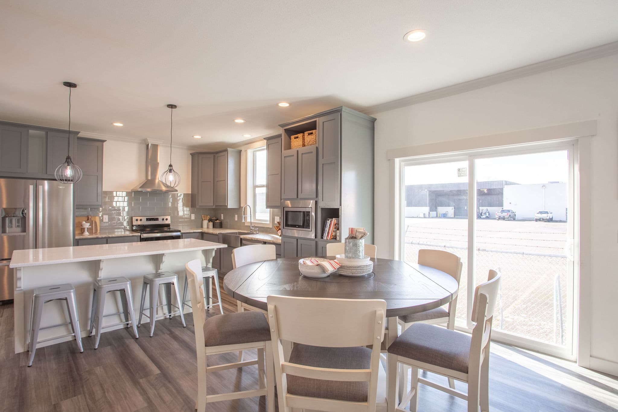 Sequoia interior home features