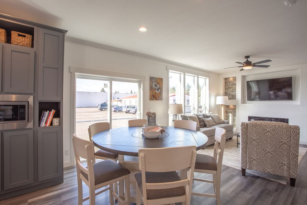 Sequoia interior home features