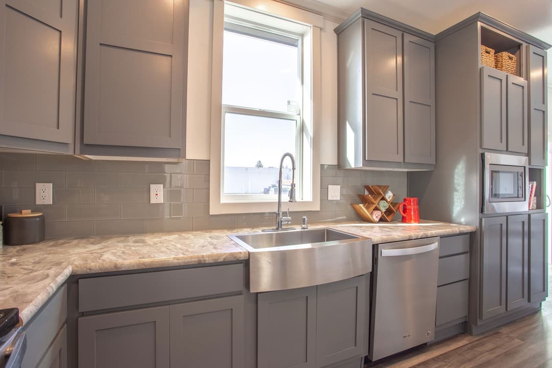 Sequoia kitchen home features