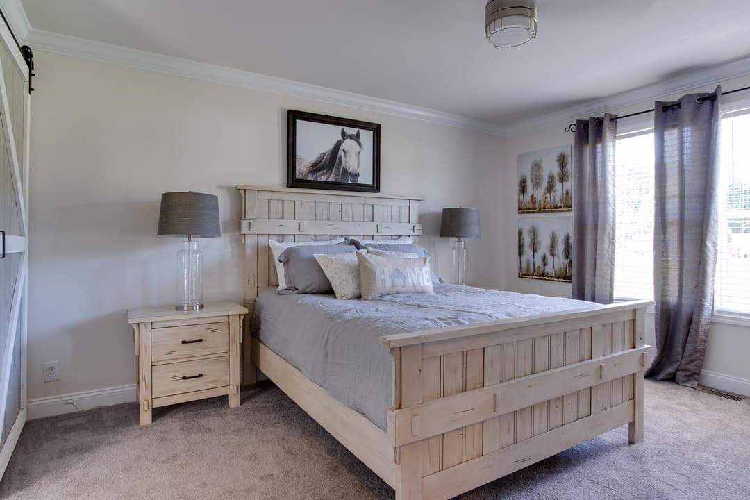 Gs sierra  bedroom home features