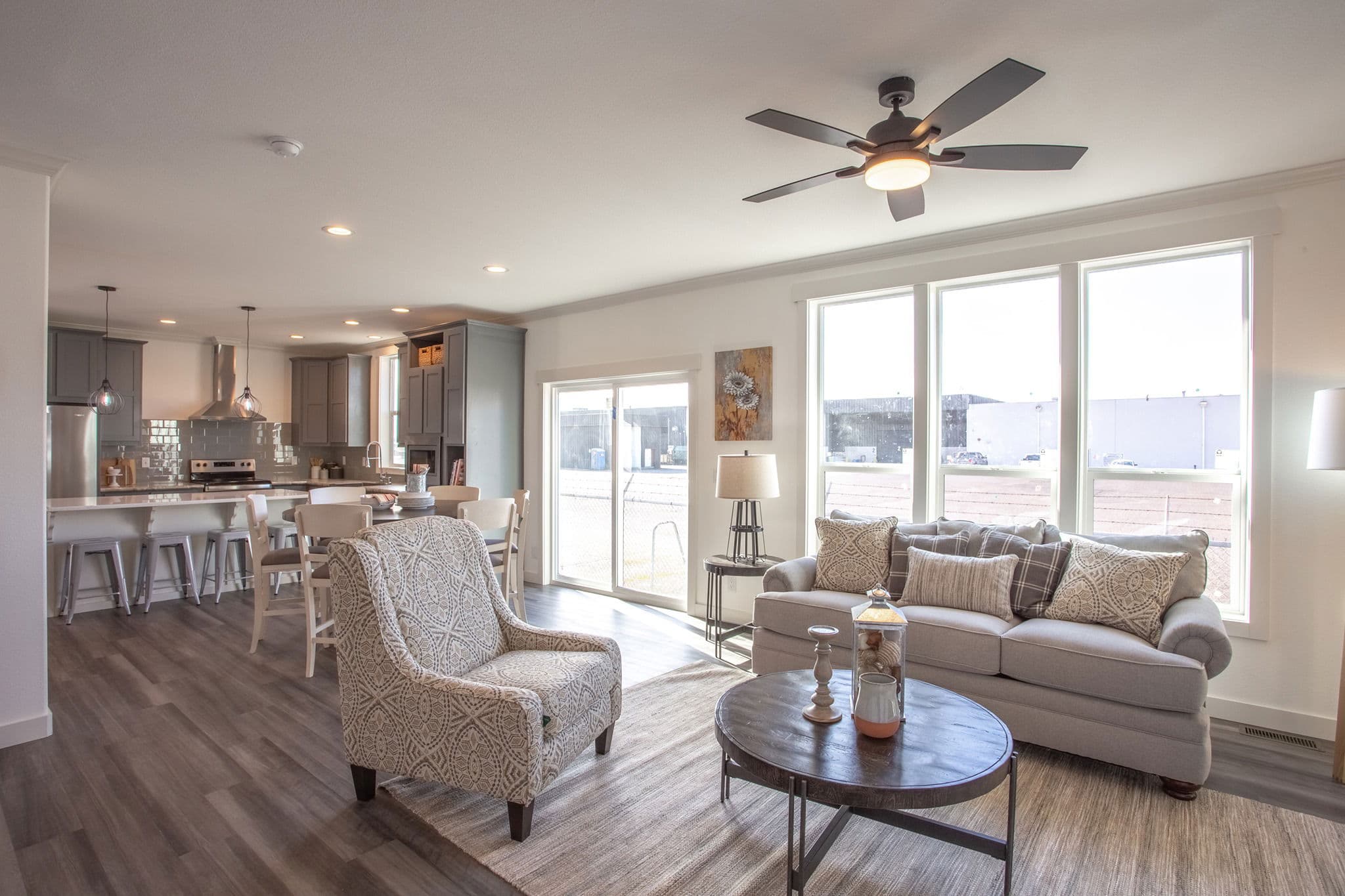 Sequoia interior home features